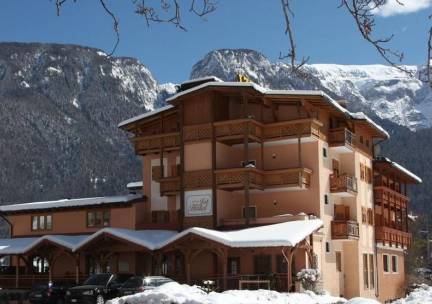 Hotel Job - Garden & Spa
