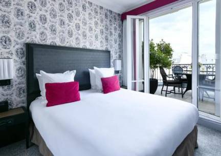 Hotel Maison Astor Paris, Curio Collection by Hilton