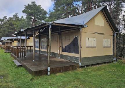 Safaritent met sanitair - 5 Persoons (DE)