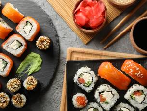 Sushibox of snackbox (16, 36 of 44 stuks) voor afhaal of bezorging van The Deli Company