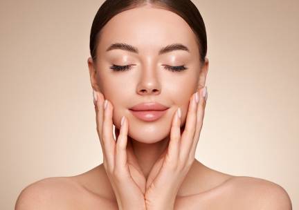 Wimperlift, evt. + verven, microneedling of dermaplaning