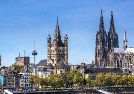 Citytrip naar Keulen! Ontdek de bruisende stad vanuit een 4*-NH hotel midden in het centrum incl. NS treinretour