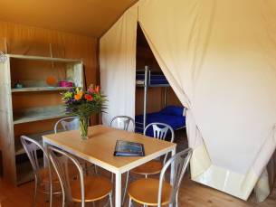 Safaritent voor 6 personen op park aan de Ijssel