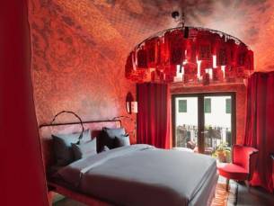 Hotel 25hours Piazza San Paolino