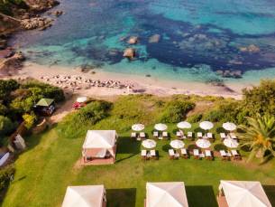 ???? Sardinia! LUXE 4*-hotel nabij de kust van het prachtige Villasimius in Sardini&euml; incl. vlucht en ontbijt