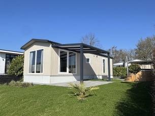 Heide Lodge aan het water met hottub | 6 personen