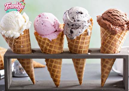2 bollen schepijs naar keuze + topping bij Franky's IJssalon