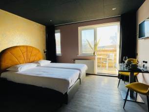 ⚡ OP=OP FLASHDEAL! ⚡ 3 dagen in een sfeervol hotel in Oostkapelle nabij het strand incl. ontbijt, 3-gangendiner en koffie mét gebak!