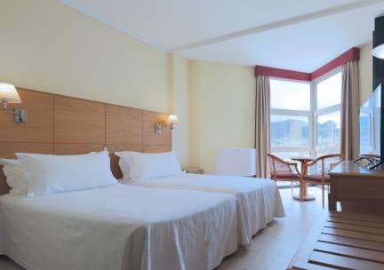 Ba&iacute;a Madeira Hotel - Ocean Beachfront