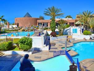 Hotel El Pueblo Tamlelt