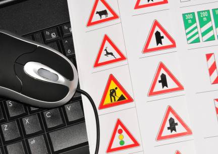 Online theoriecursus auto, motor of bromfiets bij Theorie-cursus