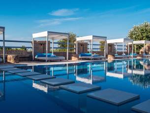 8 daagse vliegvakantie naar Island Beach Resort in kavos, griekenland
