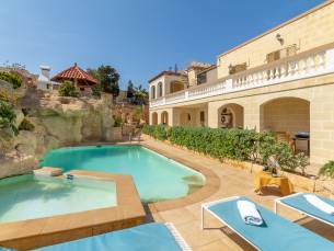 Villa & Pool 1 Mellieha Bay Retreat