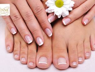 Manicure- en/of pedicurebehandeling naar keuze