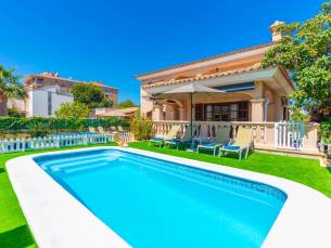 Magdalena Gomila Marimon (Llac Blau)