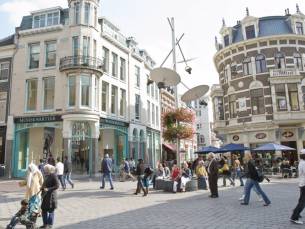 Gloednieuw hotel in het CENTRUM van Arnhem nabij Nationaal Park De Hoge Veluwe! Incl. ontbijt t.w.v. &euro;17,50