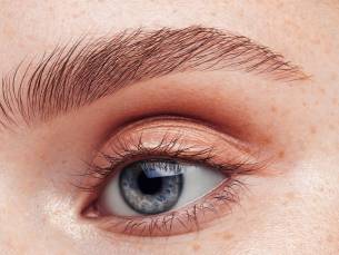 Powder brows + nabehandeling of wenkbrauwen verven + epileren