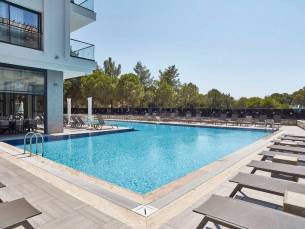 Maril Beach Hotel