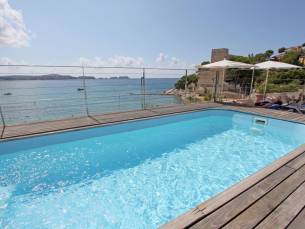 Direct aan het strand &eacute;n aan de boulevard van Paguera