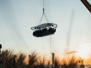 UNIEKE BELEVING! ⚡️ Geniet van een verblijf in een 4*-hotel in Den Haag nabij de kust van Scheveningen incl. ontbijt en s voor Bubbels in the Sky!