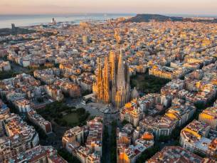 Ontdek alle highlights van Barcelona tijdens een stedentrip in een 4*-hotel naar deze wereldstad! Incl. hotel met zwembad, vlucht & ontbijt