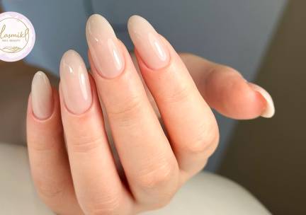 Manicurebehandeling incl. BIAB + evt. gellak of pedicurebehandeling + gellak