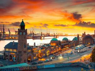 ⚓ Ontdek de prachtige stad Hamburg vanuit een 4*-hotel met WELLNESS en openbaar vervoer op loopafstand incl. ontbijt