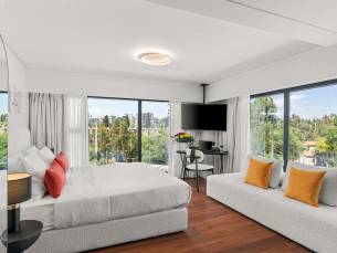 The Athenaeum Luxury Hotel