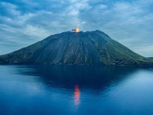 12-daagse cruise vanaf Lissabon langs de Isola di Stromboli vulkaan over de Westelijke Middellandse Zee o.b.v. volpension of all-inclusive - incl. vlucht