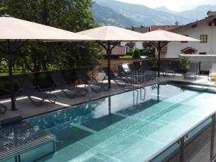 Geniet in het hart van Zillertal incl. welkomstdrankje, ontbijt, wellness en DAGELIJKS 4-gangendiner