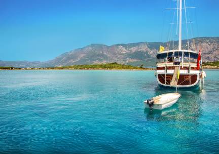 Blue Cruise & Turquoise Hotel