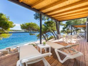 Caravan Homes Arena Stoja