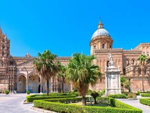 Geniet van de zon in een 4*-hotel nabij het strand en de boulevard in Mazara del Vallo op Sicili&euml; incl. vlucht, transfer en ontbijt