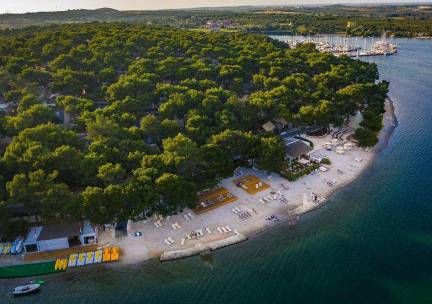 Arena One 99 Glamping