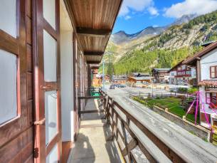 Monterosa Cozy Apartment 200m From Ski