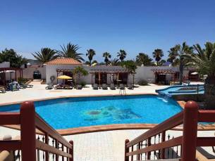 Bungalows Castillo Club Lake