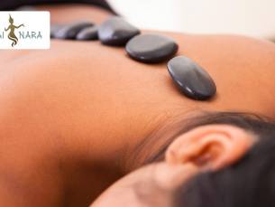 Hotstone- of kruidenstempelmassage (60, 90 of 120 min)