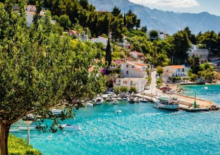 Ontdek tijdens een 8-daagse cruise de Adriatische kust en vaar met een luxe jacht! Incl. vlucht, transfer, ontbijt, maaltijden, 4 excursies en vele extra's