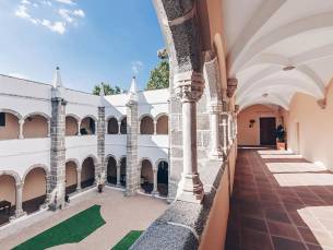 Convento do Espinheiro, Historic Hotel & Spa