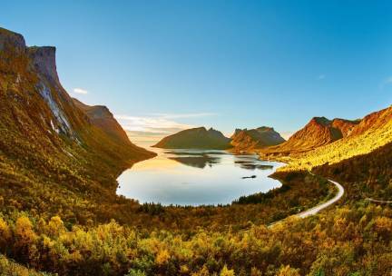 FLASHDEAL! ⚡️ WEGENS SUCCES VERLENGD! Vertrek 31 oktober 2026! 8-daagse Noorse Fjorden & Gletsjers cruise naar o.a. Eidfjord, Olden & Bergen o.b.v. volpension + verblijf in een BUITENHUT!