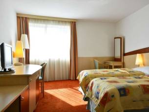 Olympik Artemis Hotel