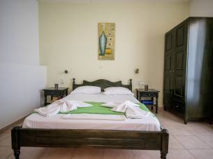 Fly & Go Elea Houses