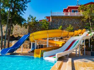 Senza Garden Holiday Club