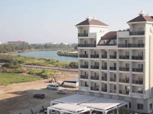 LRS Lake & River Side Hotel & Spa