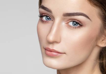 Wimperextensions naar keuze of wimperlift + evt. verven