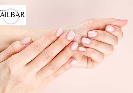 Manicurebehandeling + BIAB of acrylnagels + gellak