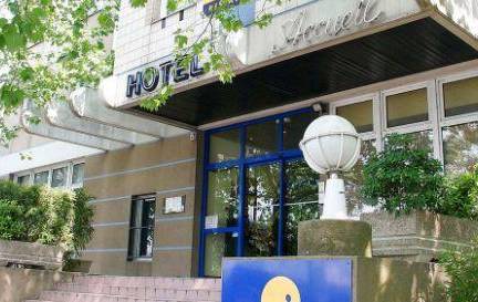 Disneyland Paris per bus - Hotel Kyriad Torcy**