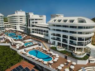 Laguna Beach Alya Resort & Spa