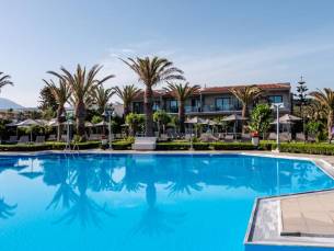 Hotel Marinos Beach