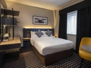 Hotel Academy Plaza